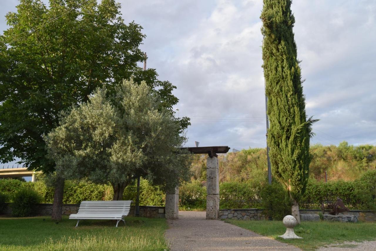 Hotel Las Casitas Del Jardin Tudela de Duero المظهر الخارجي الصورة